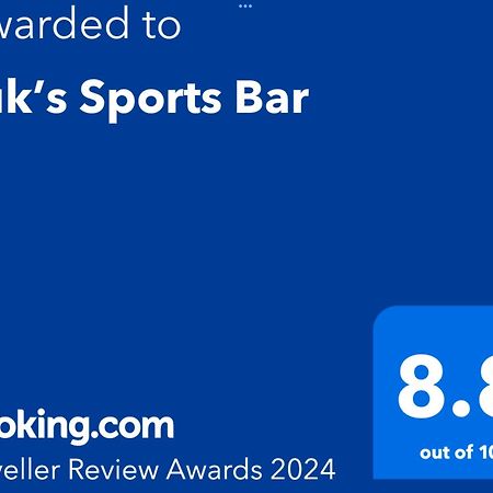 Tuk'S Sports Bar Hotel Pattaja Kültér fotó